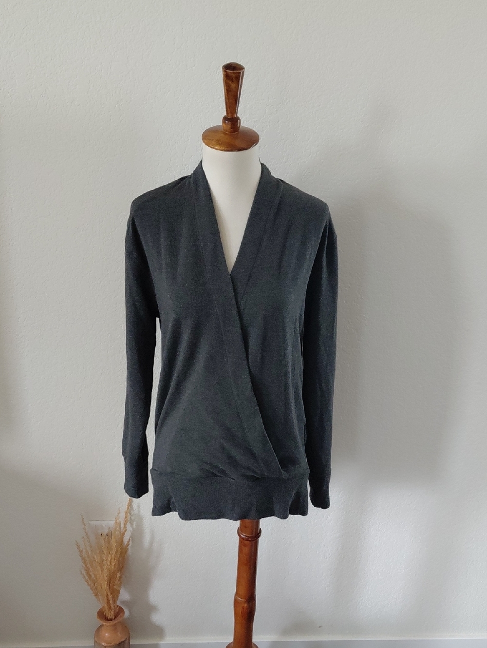 Athleta Purana V-neck Wrap